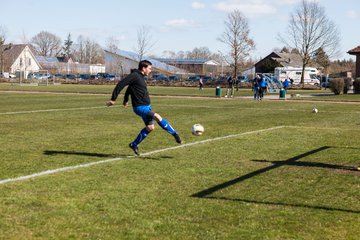 Bild 52 - Herren TSV Wiemersdorf - TuS Hartenholm III : Ergebnis: 2:1